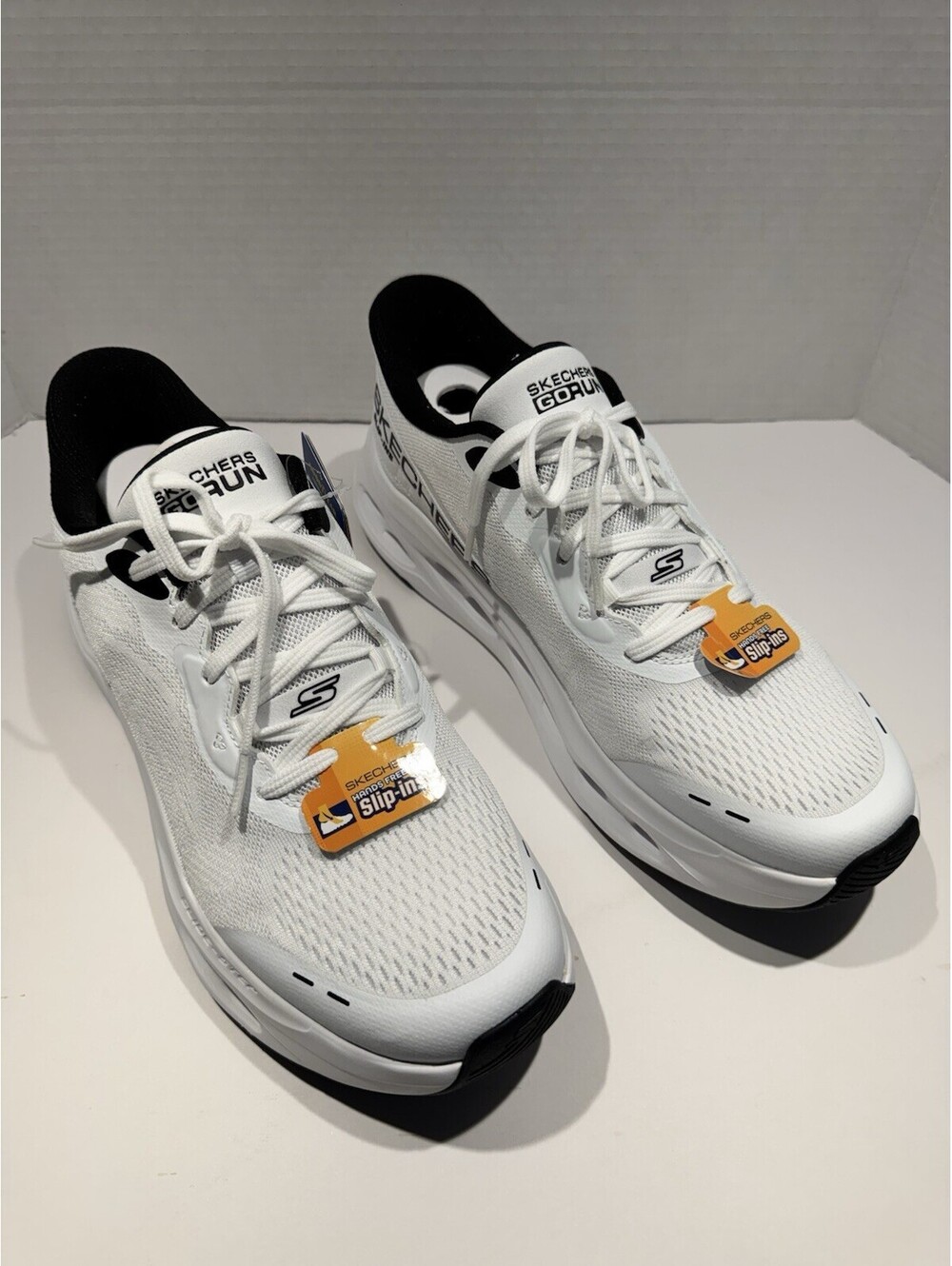 Sketchers Max Cushioning Glide Step - Men’s Size 11 - Brand New In Box!
